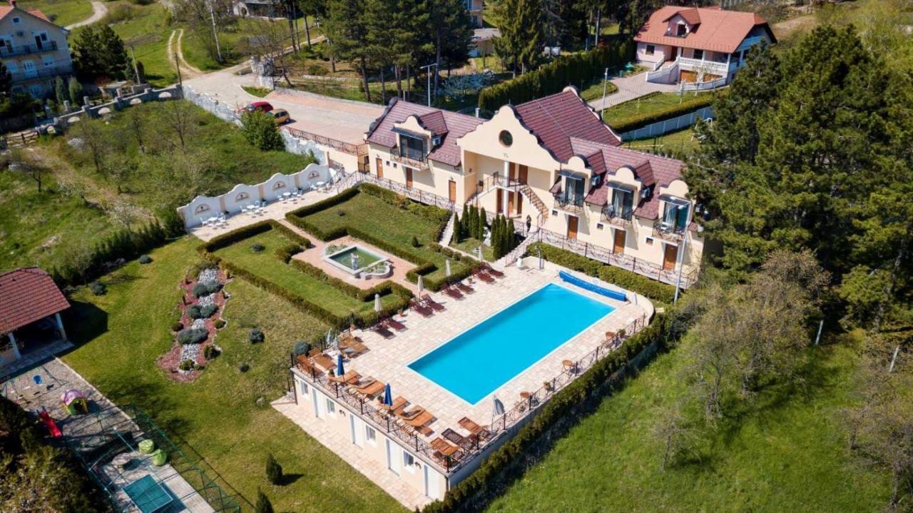 Suncani Breg Apartments Vrdnik Exterior foto