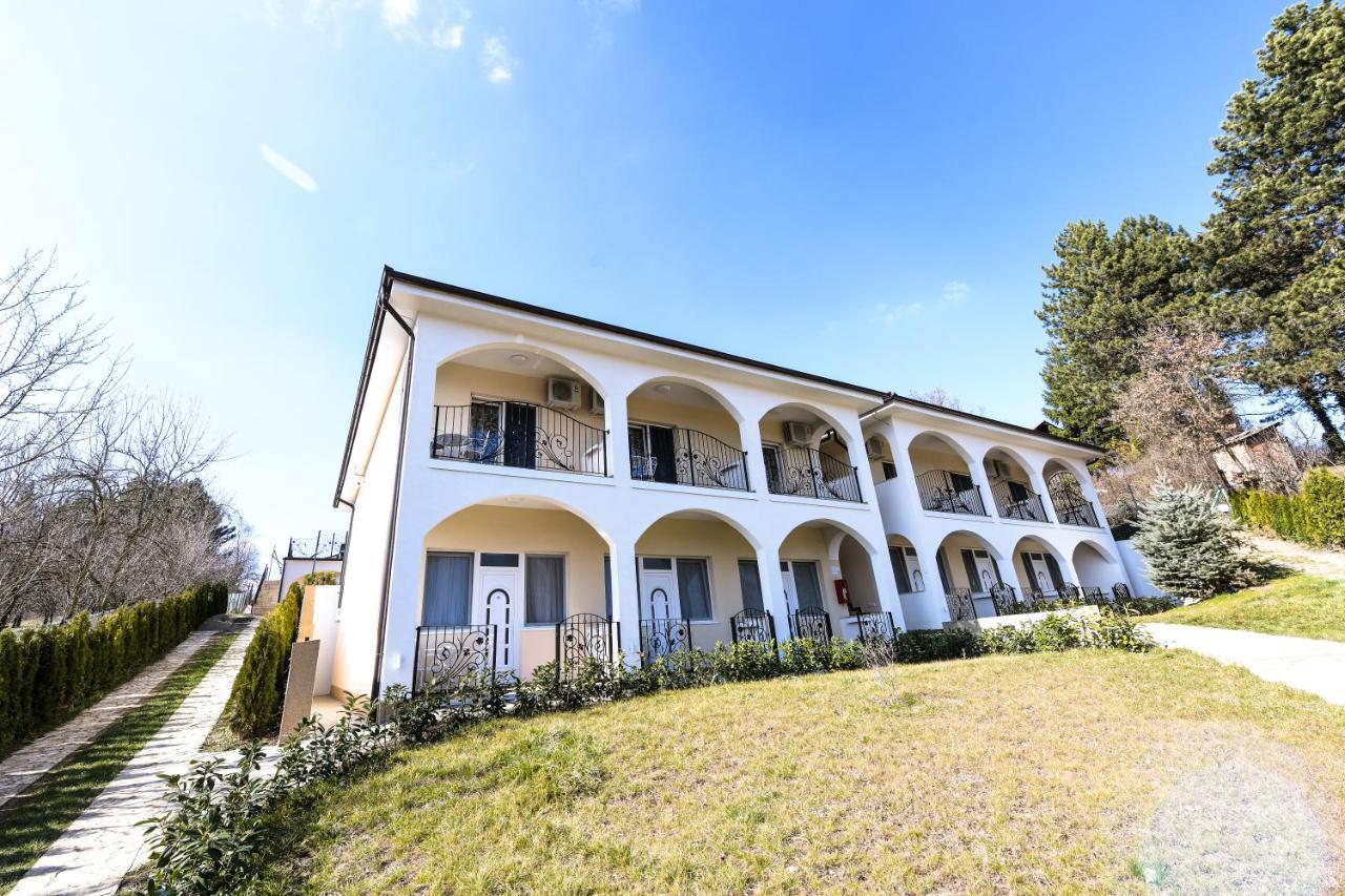 Suncani Breg Apartments Vrdnik Exterior foto