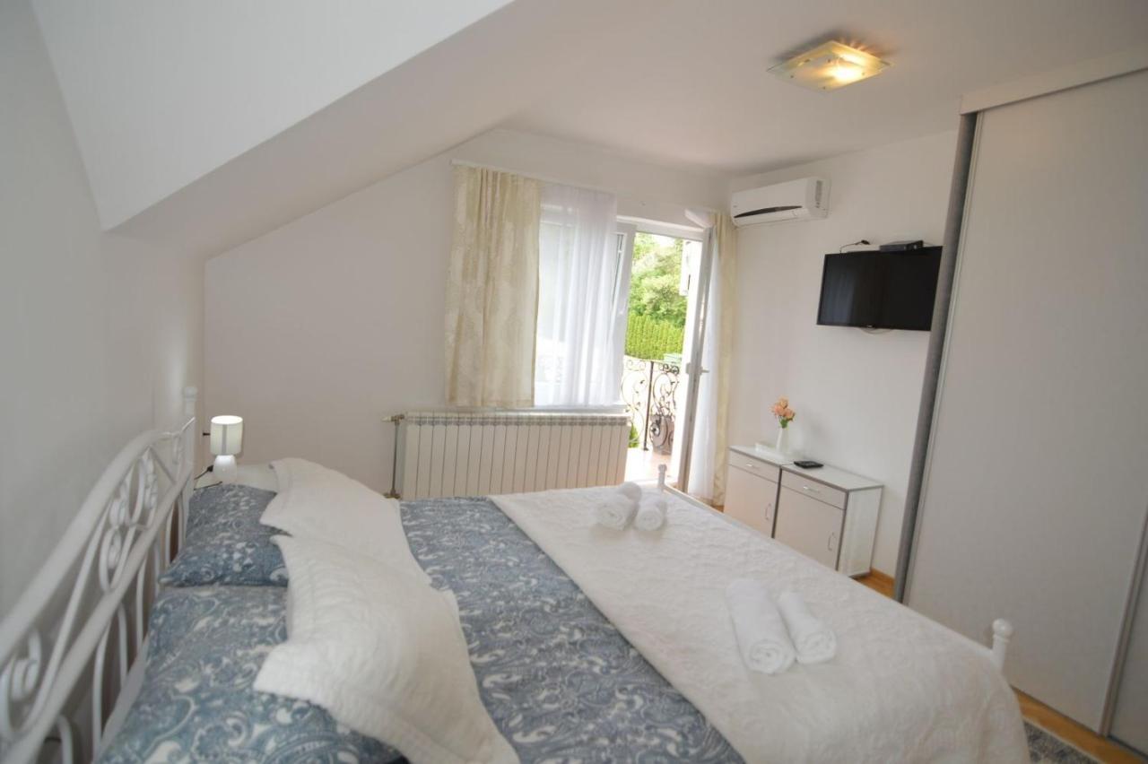 Suncani Breg Apartments Vrdnik Exterior foto